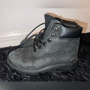 Boys timberland boots sz. 13